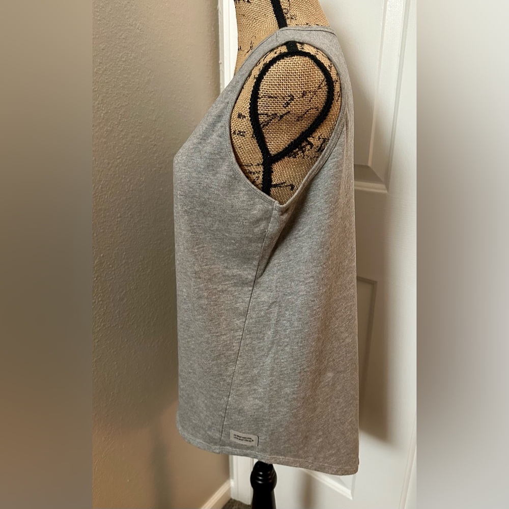Life Is Good Flip-Flop & Wine Tank Top, Size Large - Picture 3 of 11